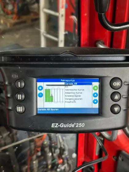 Trimble EZ-Guide 250 GPS-System mit Antenne