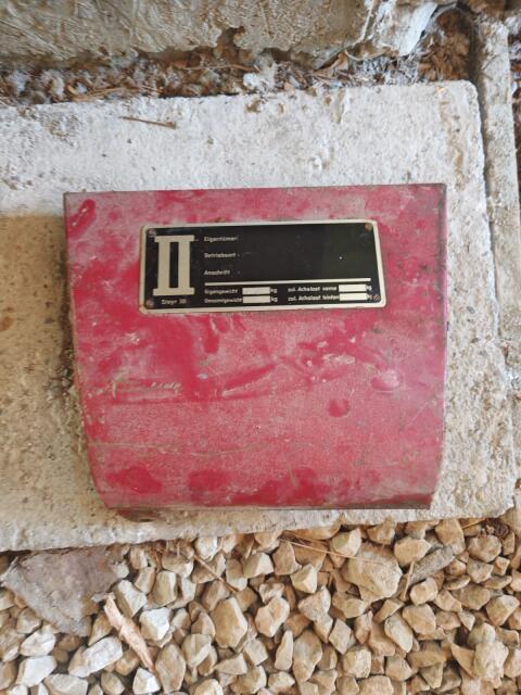 Originales Steyr 30 Seitenblech mit Typenschild