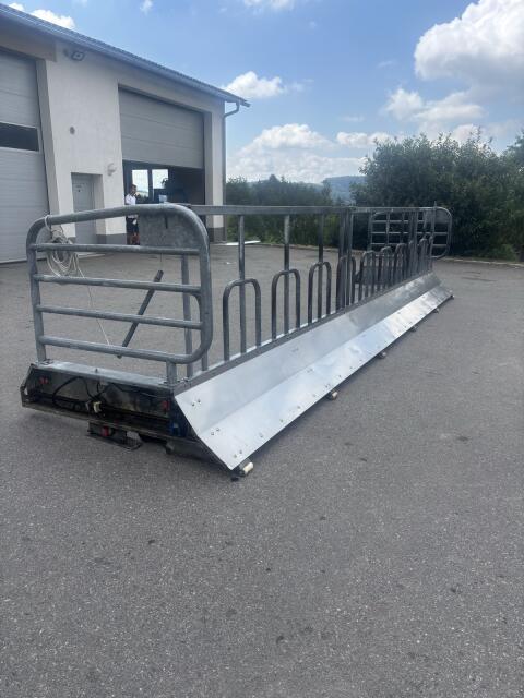 Fahrbares Fressgitter