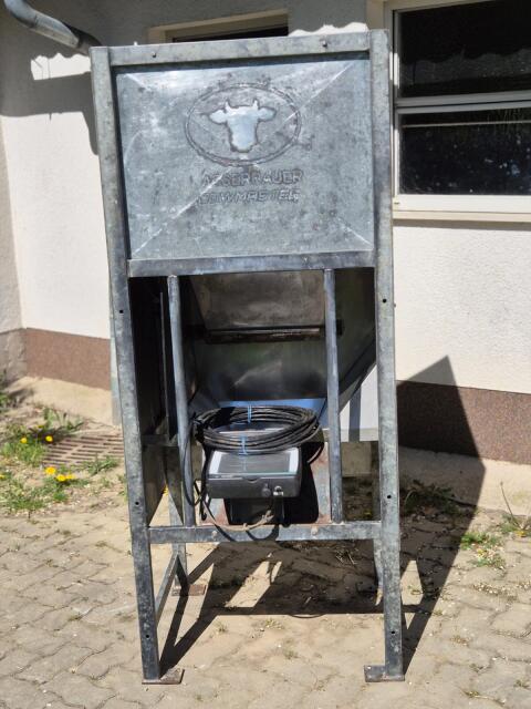 Wasserbauer Futterstation