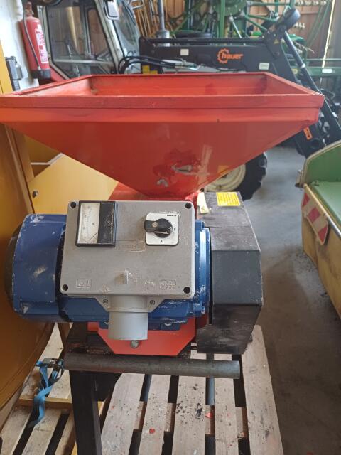 Gruber Getreidequetsche 755-28