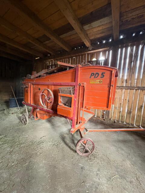 Alten Schicht Dreschwagen abzugeben, PD5