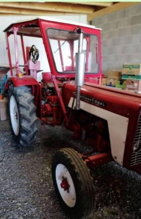 Traktor IHC 434