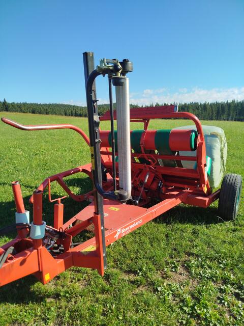 Kverneland UN 7335 Wickelmaschine