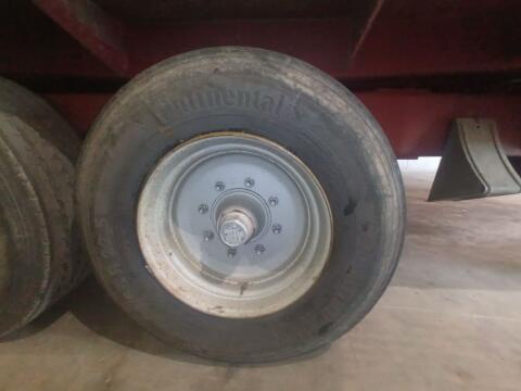 Anhängerkompletträder 385/65 R22,5 und 355/60 R18