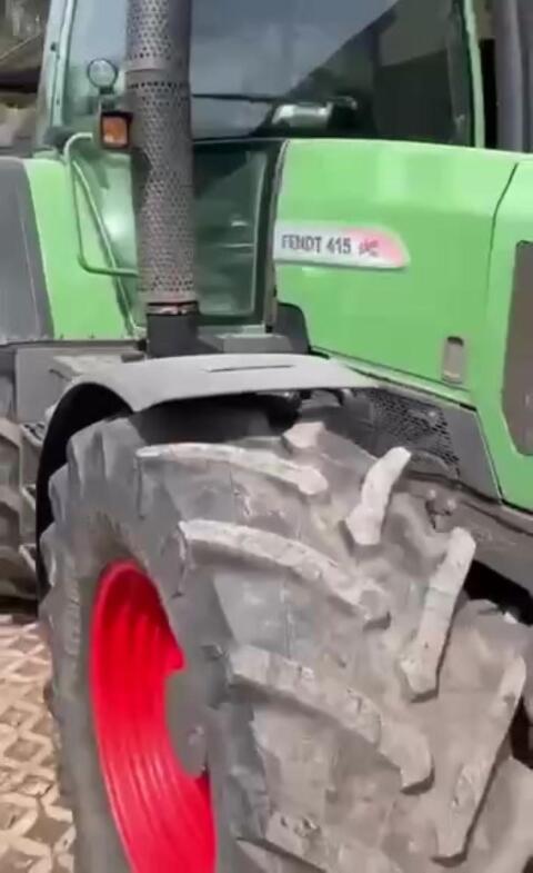 Fendt Farmer 415 Vario Traktor