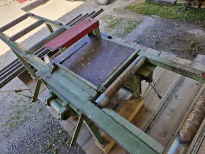 Untertischkappsäge