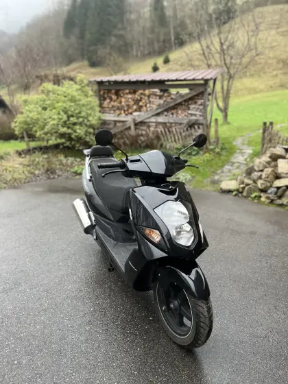 Daelim SL125R Otello