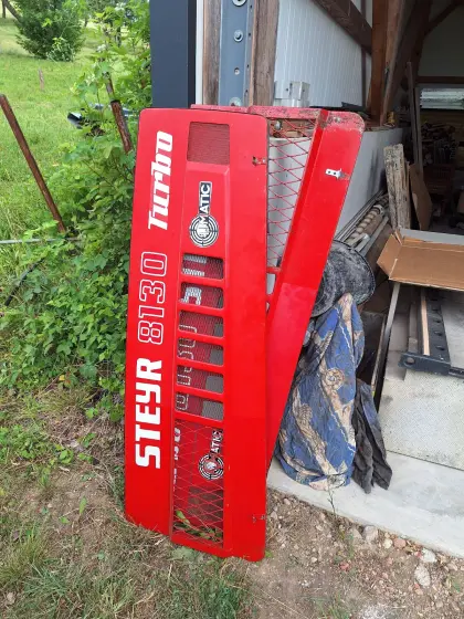 Steyr Seitendeckel 8130