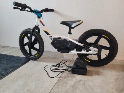 Kinder E-Laufrad Husqvarna
