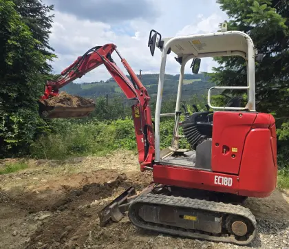 Volvo EC18D mit Powertilt