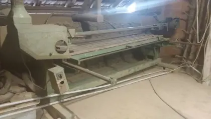 Holz-Bandschleifmaschine