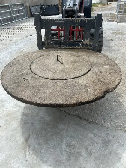 Betonschachtabdeckung