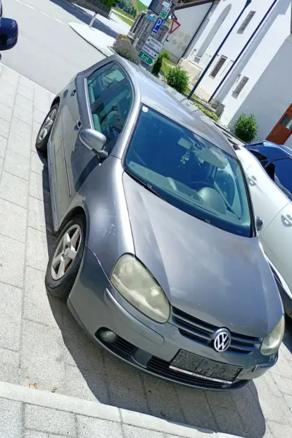 Volkswagen Golf V