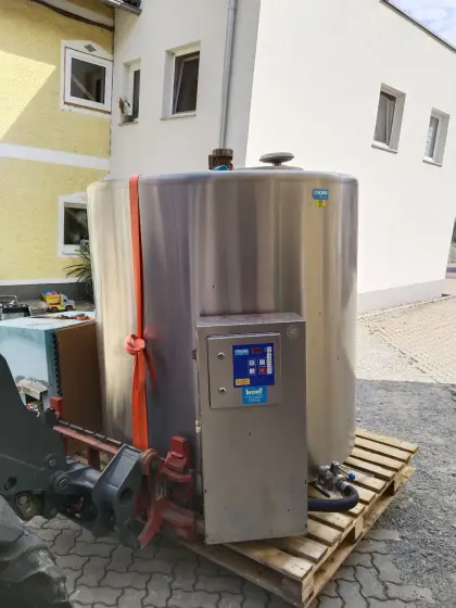 Milchtank 2.400 l