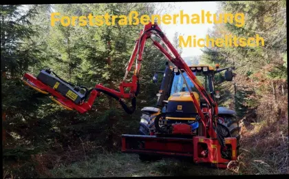 Mulchen von Forststraßen