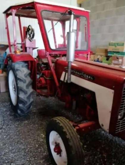 Traktor IHC 434