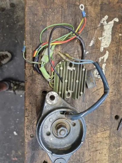 Wechselstrom-Lichtmaschine inkl. Wechselrichter Kubota V1200