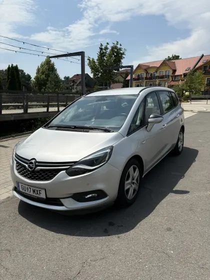 Opel Zafira 1,4 ecoFlex, 44.000 km