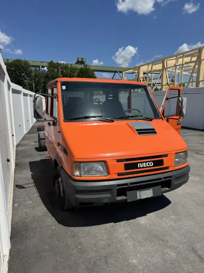 Iveco Daily 2,5 Diesel Spezialkraftwagen