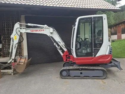 Takeuchi TB 228