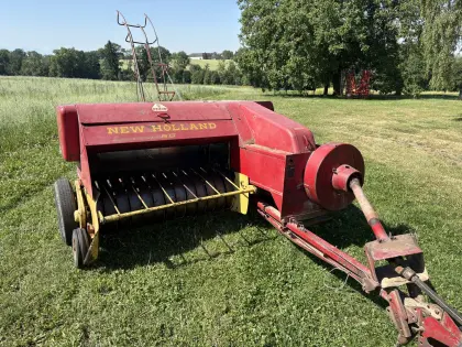 Hochdruckpresse Kleinballen New Holland Super Hayliner 68