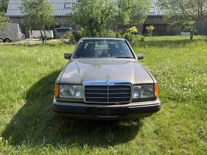 Mercedes-Benz 300
