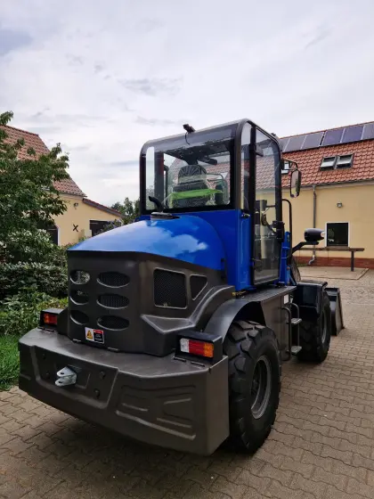 Radlader, Hoflader ZL 12 F