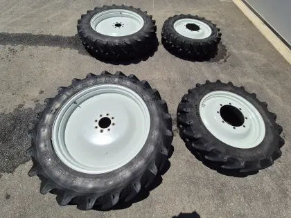 Steyr Profi CVT, Case Maxxum, Pflegereifen, Reifen, Räder 340/8 (Profi 6115)