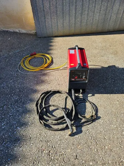 Lincoln Plasma-Schneider 105 A Invertec PC 105