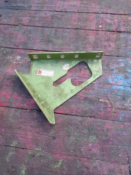 Variator-Blech-Halterung Claas