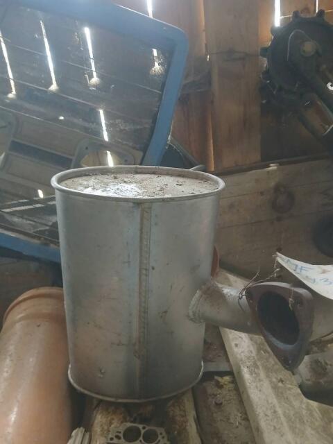MF Auspufftopf Massey Ferguson 5453