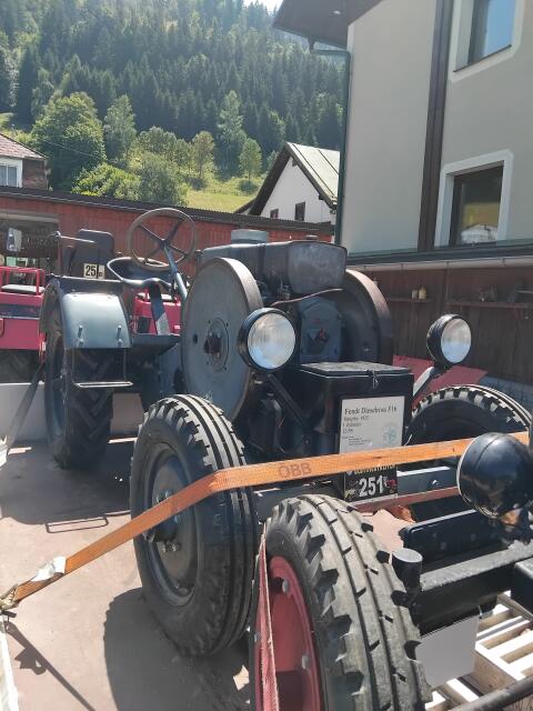 Fendt F16