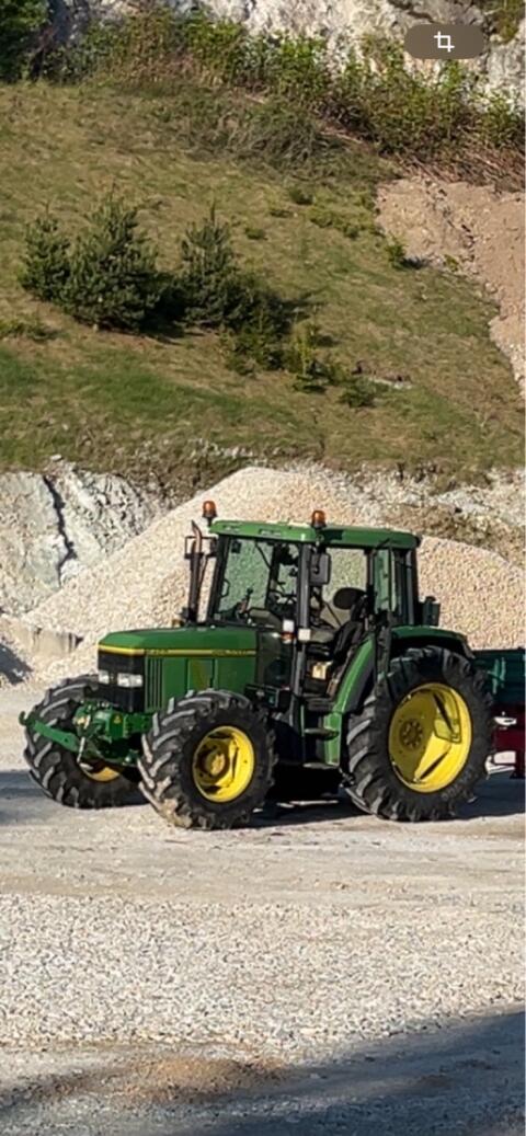 John Deere 6400