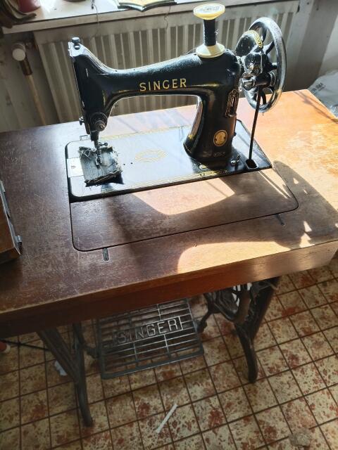 Alte Singer Nähmaschine