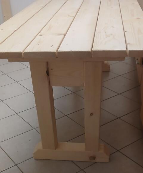 Gartentisch