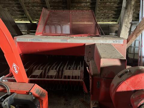 Massey Ferguson 220
