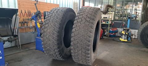 BKT 540/80R38 Ridemax IT696