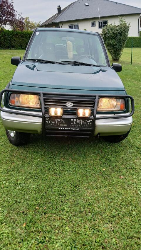 Suzuki Vitara Geländewagen