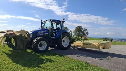 New Holland T4.95