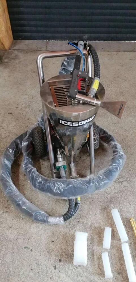 Trockeneisstrahler Mighty E Icesonic