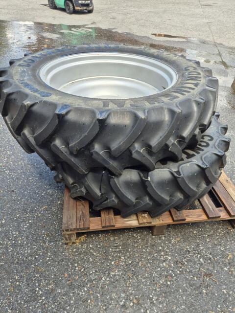 Continental 320/90R32