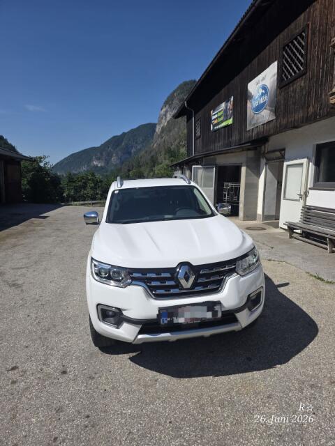 Renault Alaskan