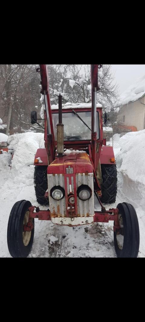 Oldtimer Traktor McCormick B-414 (EZ 1963) – 41 PS, Sammler