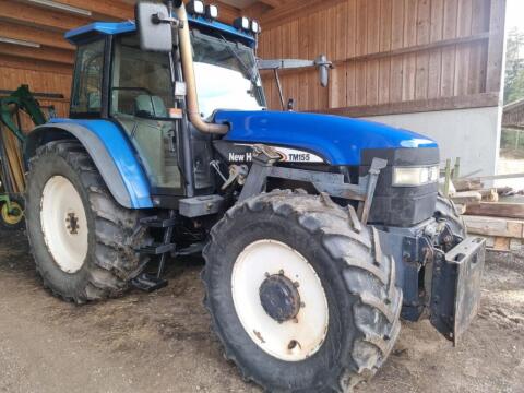 New Holland M100 Turbo Range Command