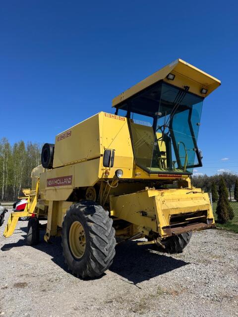 Suche New Holland Mähdrescher