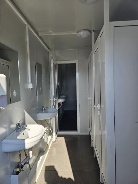 Sanitärcontainer