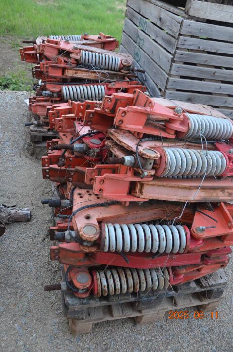 Scharhalter 100 x 100 mm Rahmen, Feder, Steinsicherung