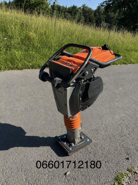 Bomag Stampfer (Neuer Service)