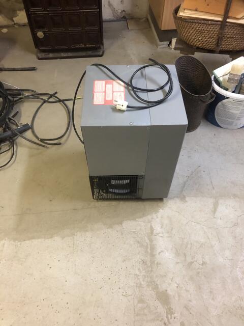 Eiswürfelmaschine